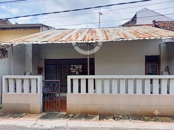Rumah strategis daerah Sarirejo, Semarang-11665