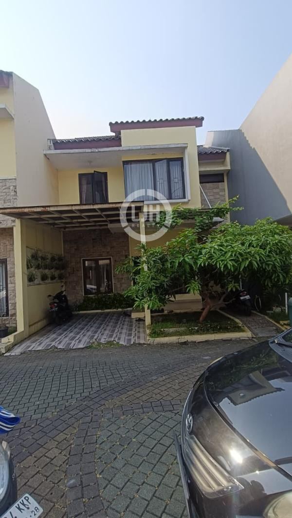 Rumah Luas di Royal Platinum Residence Mustikajaya Bekasi 
