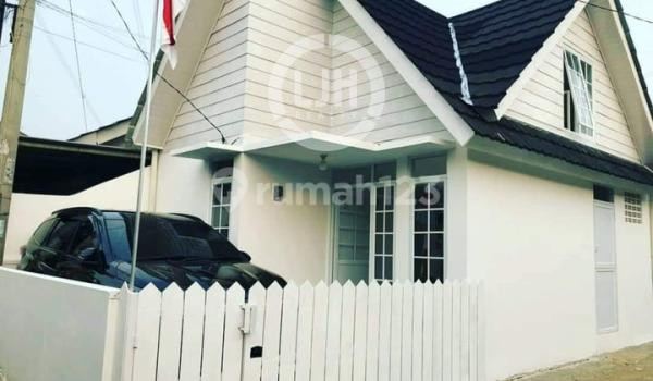Dijual Rumah Nyaman + Mezzanine + Lokasi Strategis Dekat The Park Sawangan? Ini Jawabannya