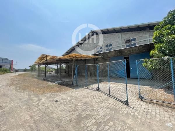 Gudang Siap Pakai Di Jl. Raya Carenang, Serang