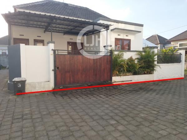 House for rent at Nyitdah, Tabanan, strategic location, well maintained, close to Kedungu Beach