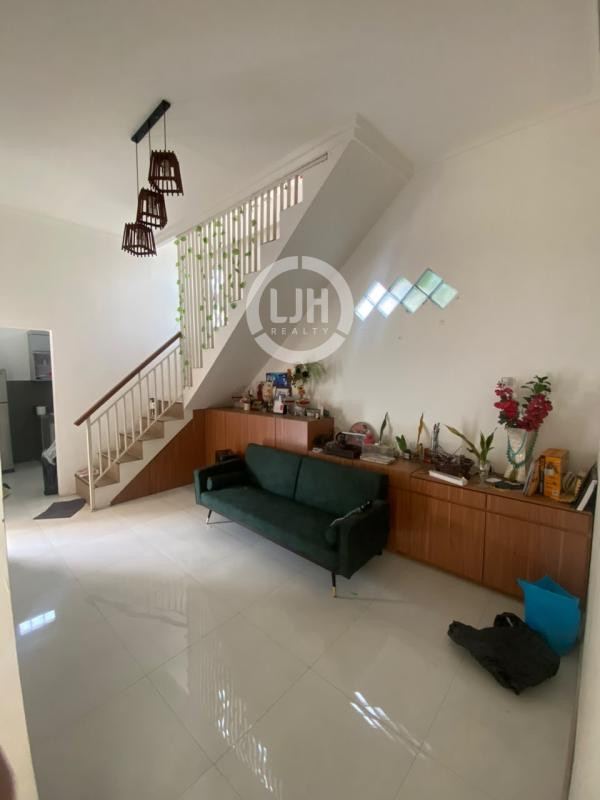 Rumah Siap Huni Di Jl Puri Sentosa, Tangsel