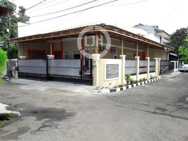 Dijual Rumah Hook Luas dan Siap Huni di Klender Jakarta 
