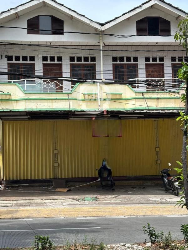 Disewakan Ruko Pinggir Jalan di Duren Sawit Jakarta