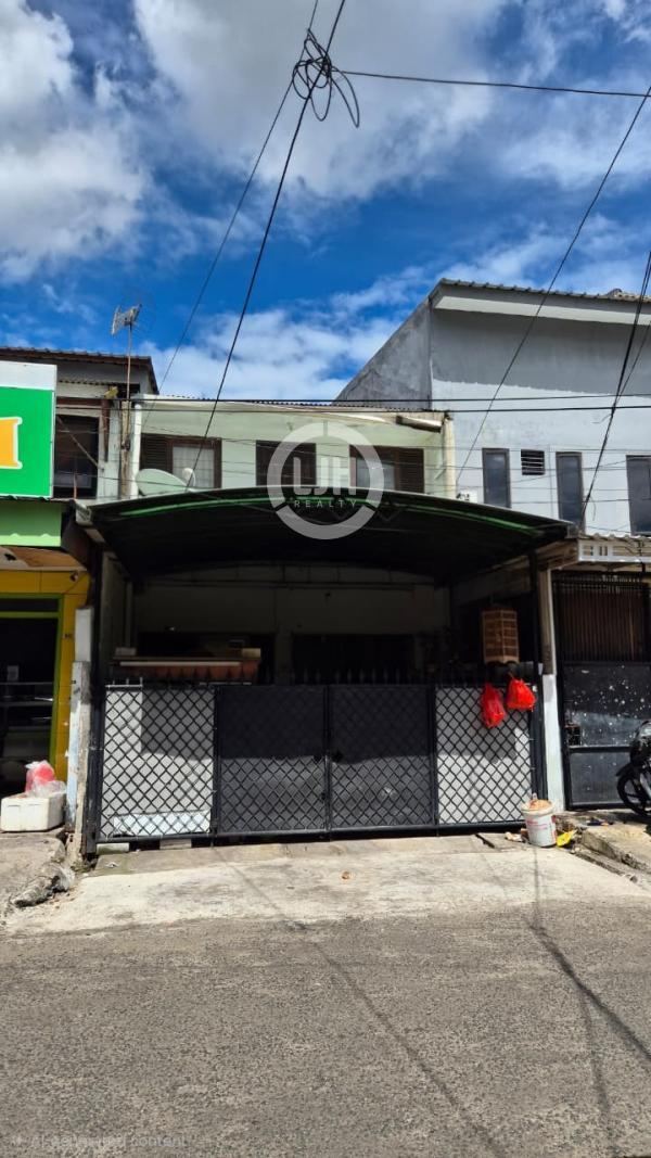 Rumah Lokasi Strategis di Raya Kelapa Gading, Jakarta Utara
