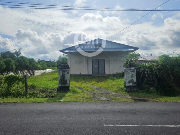 Warehouse for rent at Tabanan, strategic location, well maintained, close to Tuakilang Station and Bhakti Rahayu Hospital