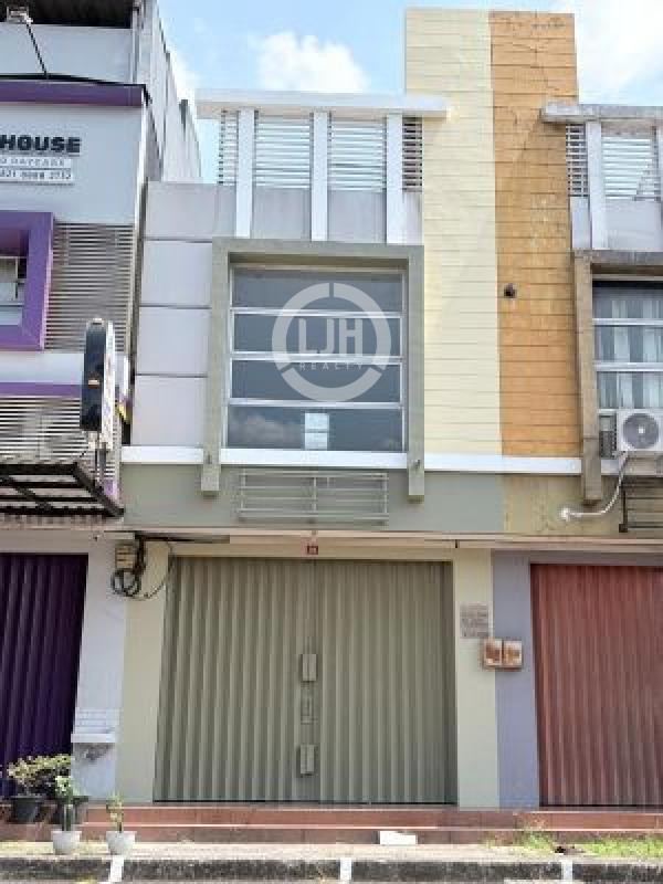 Ruko Celebration Town 2 Lantai, Siap Pakai, Luas 144M2, Keamanan 24 Jam, Parkir Luas, Cocok Dijadikan, Kantor, Klinik, Apotek, Salon, Kuliner, Akses Langsung Tol Tambun Grand Wisata Bekasi