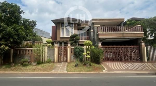 Rumah Full Furnished Boulevard di Kota Wisata, Gn. Putri, Bogor.