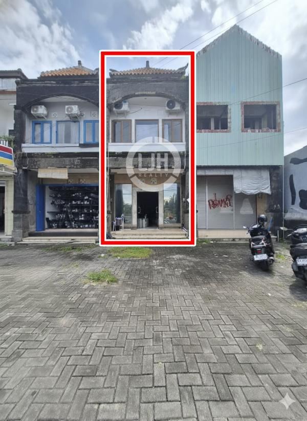 Shophouse for rent at Padangsambian, Denpasar, strategic location, well maintained, close to Kerobokan area