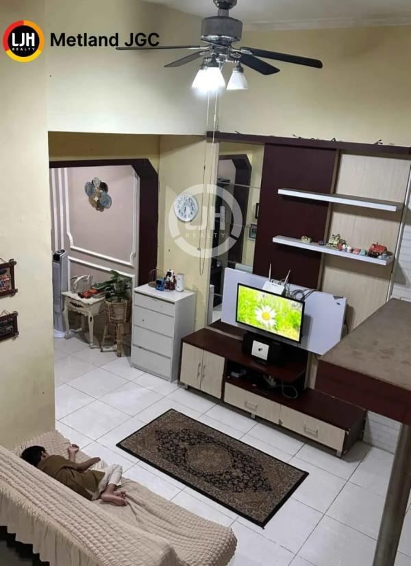 Rumah 2 Lantai luas 96 dalam Cluster Metland Menteng, Cakung