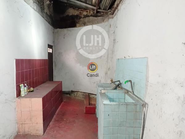 Rumah di Tanah Putih Wahidin Semarang