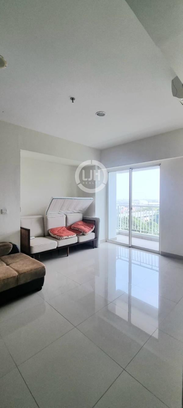 Apartemen View Swimming Pool di Sherwood, Kelapa Gading, Jakarta Utara