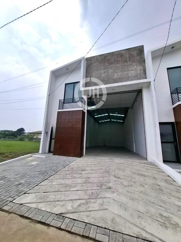 Gudang Komersial Siap Pakai Dekat Exit Tol Narogong, Cileungsi, Bogor.