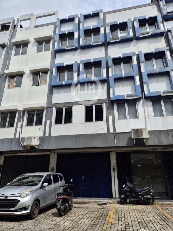 Ruko Disewakan di Gading Bukit Indah, Kelapa Gading, Jakarta Utara