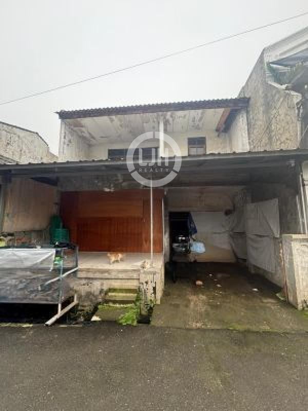 Rumah Komplek Irigasi Danita, Luas 80M2, Hitung Harga Tanah Saja, Keamanan 24 Jam, bisa KPR, 3Km Dari Mall Summarecon, 5Km Dari Tol Bekasi Timu, Kota Bekasi