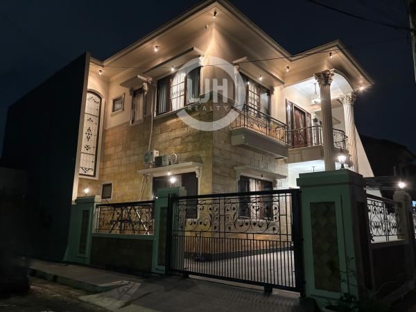 Dijual Rumah Luas Cantik 2 Lantai Ada Kolam Renang Pribadi di Bintaro Tangerang