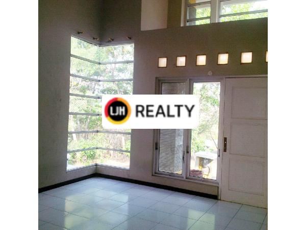 Rumah di Pandanaran Hills Sambiroto Semarang