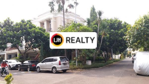 Rumah Di Royal Gading Mansion Dijual