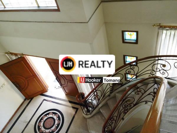Rumah 15 KT strategis jalan 3 mobil cocok untuk tinggal/kost di Grogol, Jakarta Barat