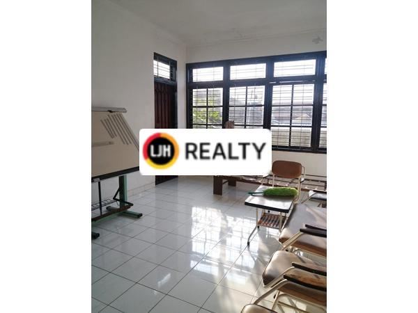 Rumah di Singa Tengah Kalicari Semarang
