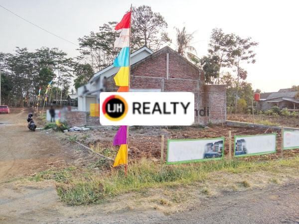 Rumah di Gili Sari Mijen Semarang