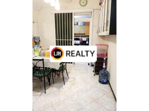 Rumah Cantik + Kantor di Taman Maluku Semarang