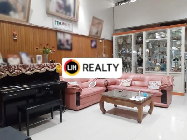 Rumah di Mayjend Sutoyo Semarang