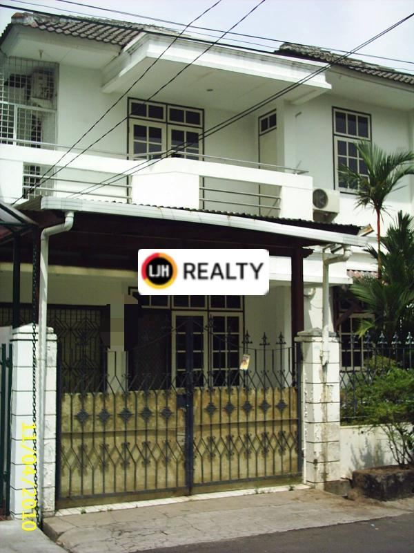 Rumah Di Jalan Janur Indah Area Kelapa Gading