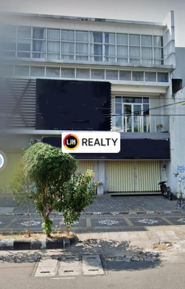 Dijual ruko 3 lt. Dekat Hartono Mall & Best Western Hotel. Di Solo Baru.