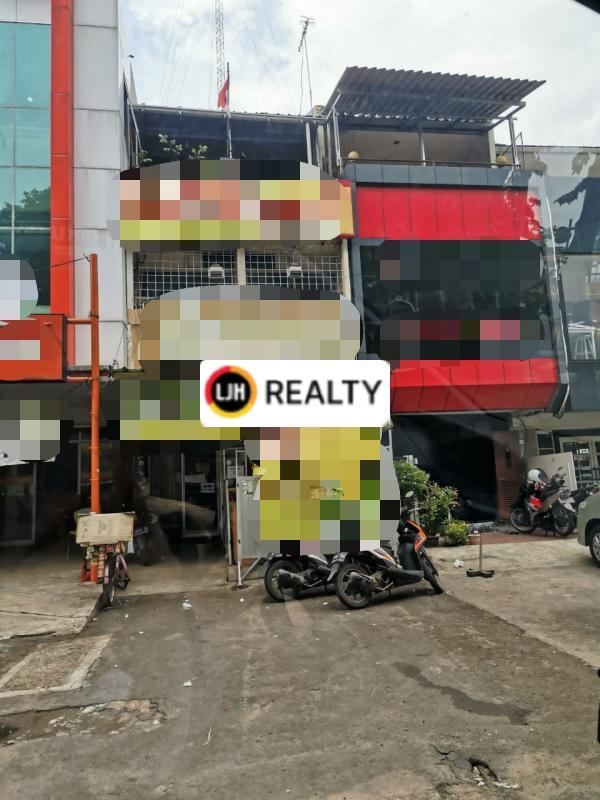 Ruko 2.5 Lantai Di Jalan Boulevard Raya Area Kelapa Gading
