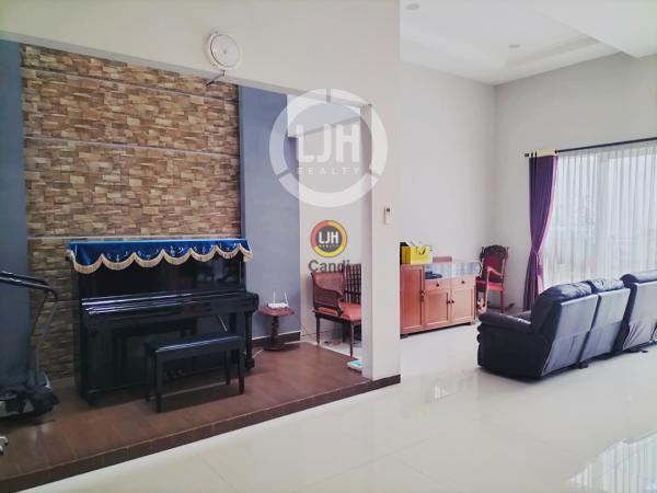 Dijual Rumah di Boulevard Utara Graha Padma Semarang
