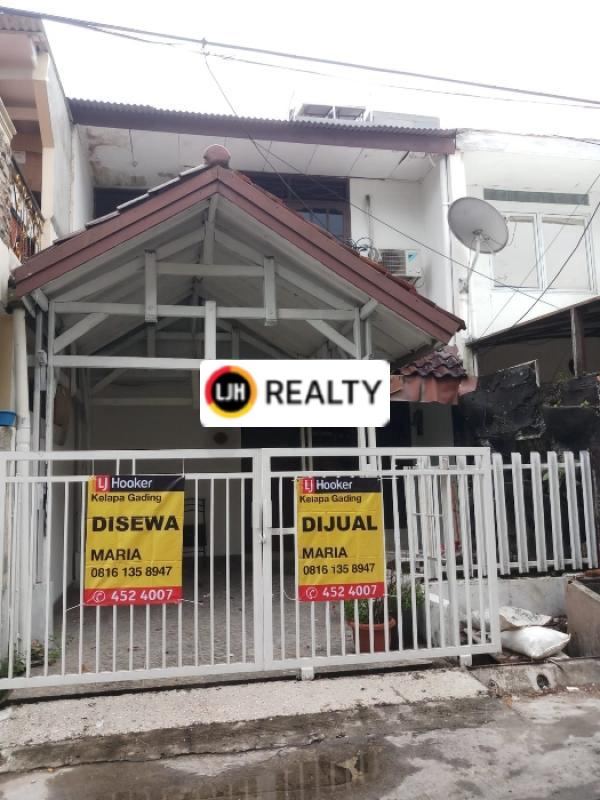 RUMAH LUAS 4,5x13x5 m2 DI JALAN PERMATA BIRU AREA KELAPA GADING