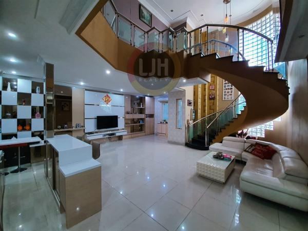 Rumah Furnish 2 Lantai dekat Mall Kelapa Gading di Kelapa Puan, Jakarta Utara