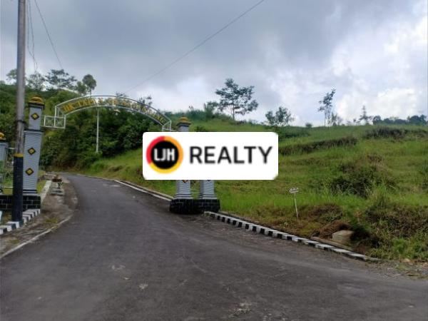 Dijual Tanah. Pinggir Jalan. Dekat Gua Maria - Tawangmangu.