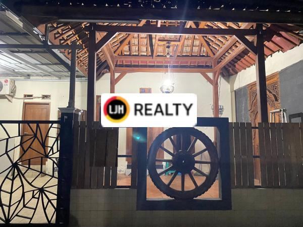 RUMAH CITRA RAYA STRATEGIS 