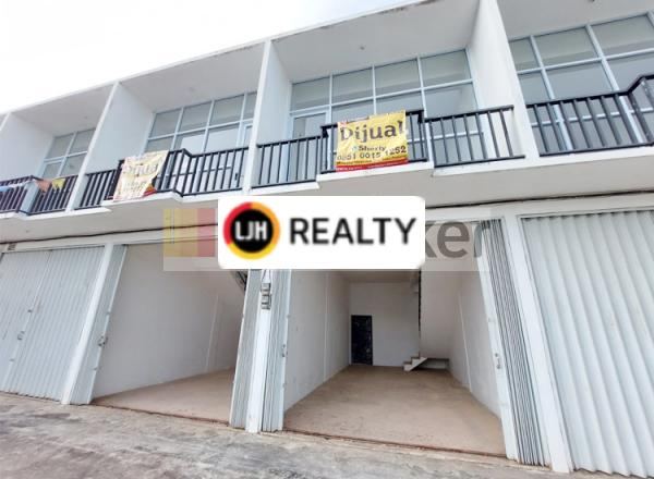 Townhouse Siap Pakai Di Buana Central Park