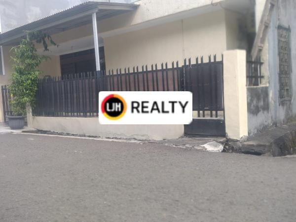 RUMAH Dijual di Tomang, Jakarta Barat  Layak Huni negotiable