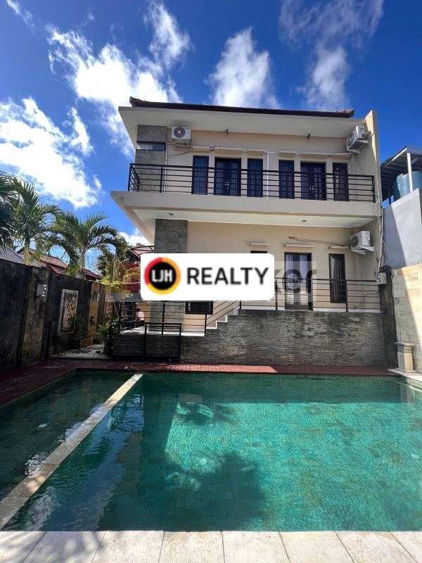 Beautiful Villa for Sale and Rent in Jimbaran, near Jimbaran Beach and Garuda Wisnu Kencana