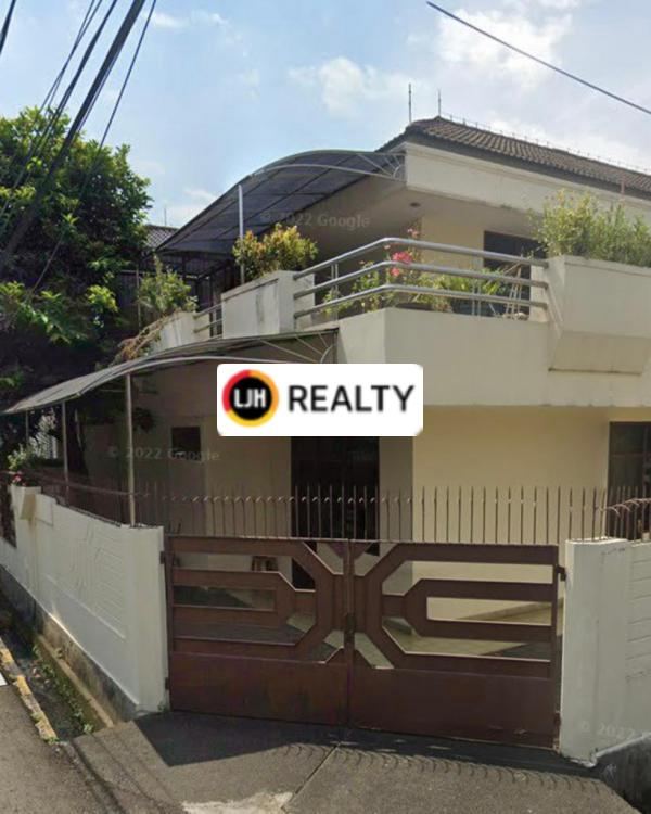 Rumah Terawat, Luas, Siap huni, lokasi Strategis di Tomang, Jakarta Barat