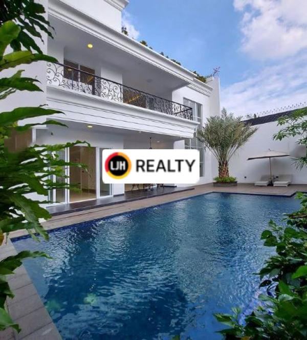 Rumah Mewah Modern Classic Pondok Indah Jakarta Selatan