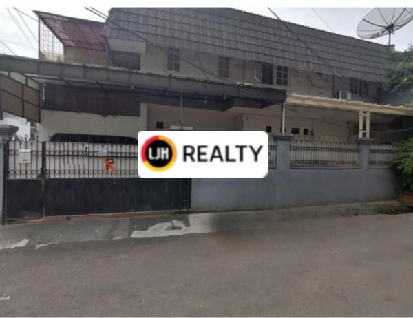 Rumah  dijual di Tomang jakarta Barat lokasi hoek nyaman