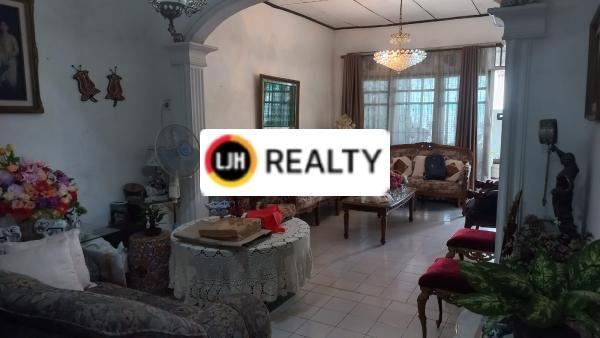 RUMAH ASRI SIAP HUNI DAN NYAMAN LOKASI STRATEGIS DI DEPOK