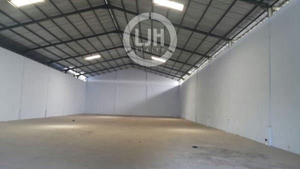 Gudang siap pakai di Kawasan Industri Candi