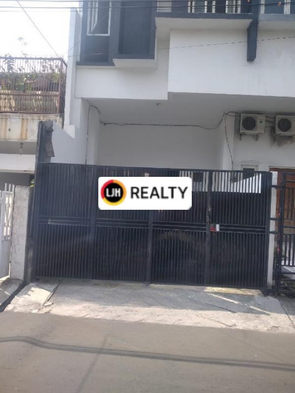 Ruko 3 Lantai Bagus dan Rapi lokasi Tomang, Jakarta Barat