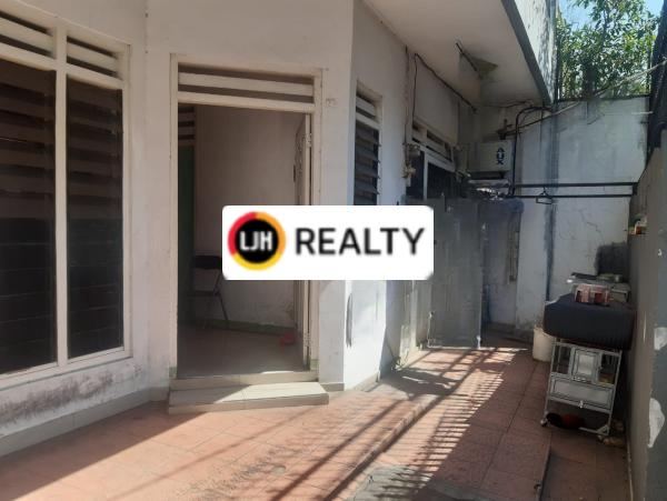 RUMAH KOST Aktif Lingkungan Nyaman dan Strategis di Tomang, Jakarta Barat.