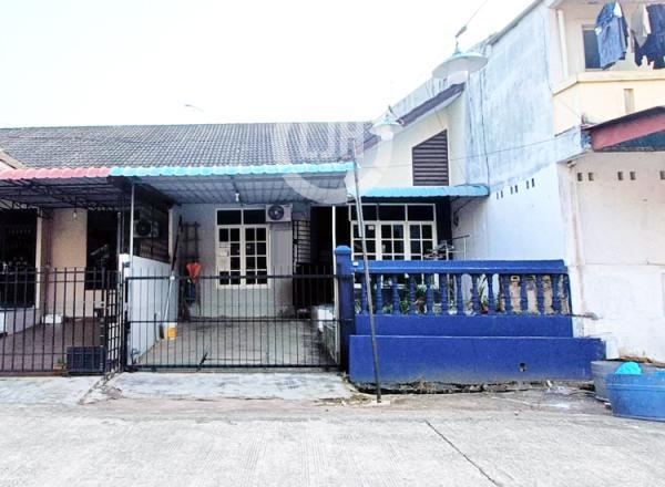 Rumah Tengah Kota Di Perum Happy Garden