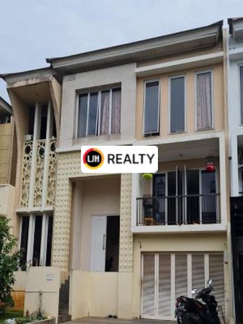 Rumah Grand Wisata Dalam Cluster Split Level Furnished