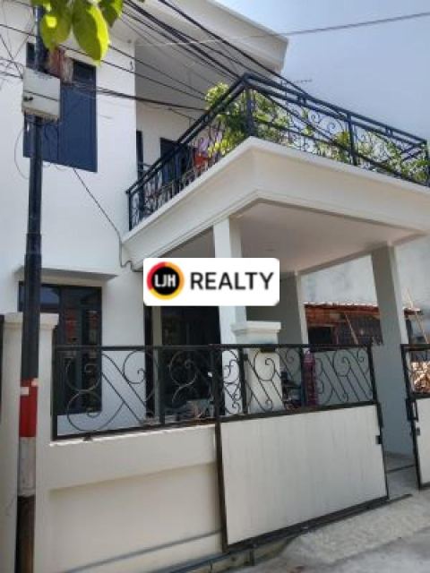 Rumah 2 Lantai Pasar Rebo Jakarta Timur Lokasi Strategis