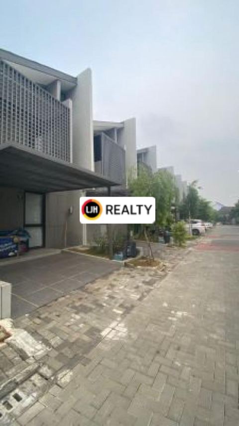 Rumah Milenial O2 Full Furnished lokasi strategis, dekat Mall Living Plaza Grand Wisata Bekasi