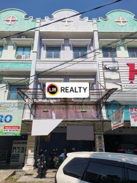 Ruko pinggir jalan Solo Baru siap pakai